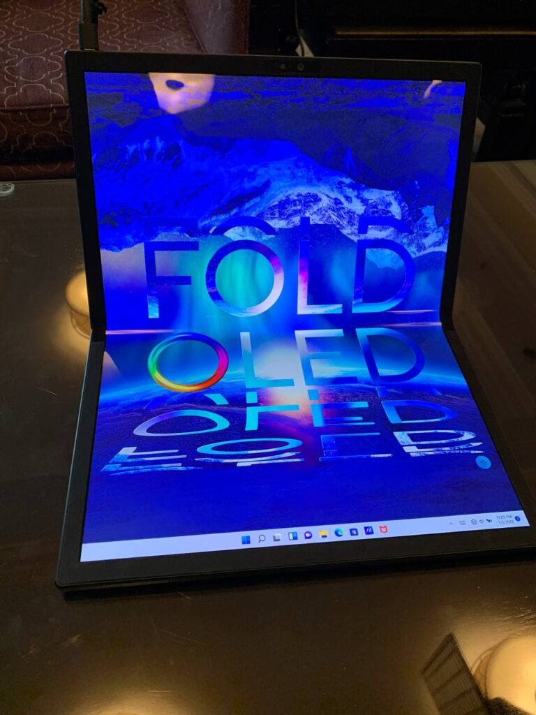 Asus Zenbook 17 Fold OLED present