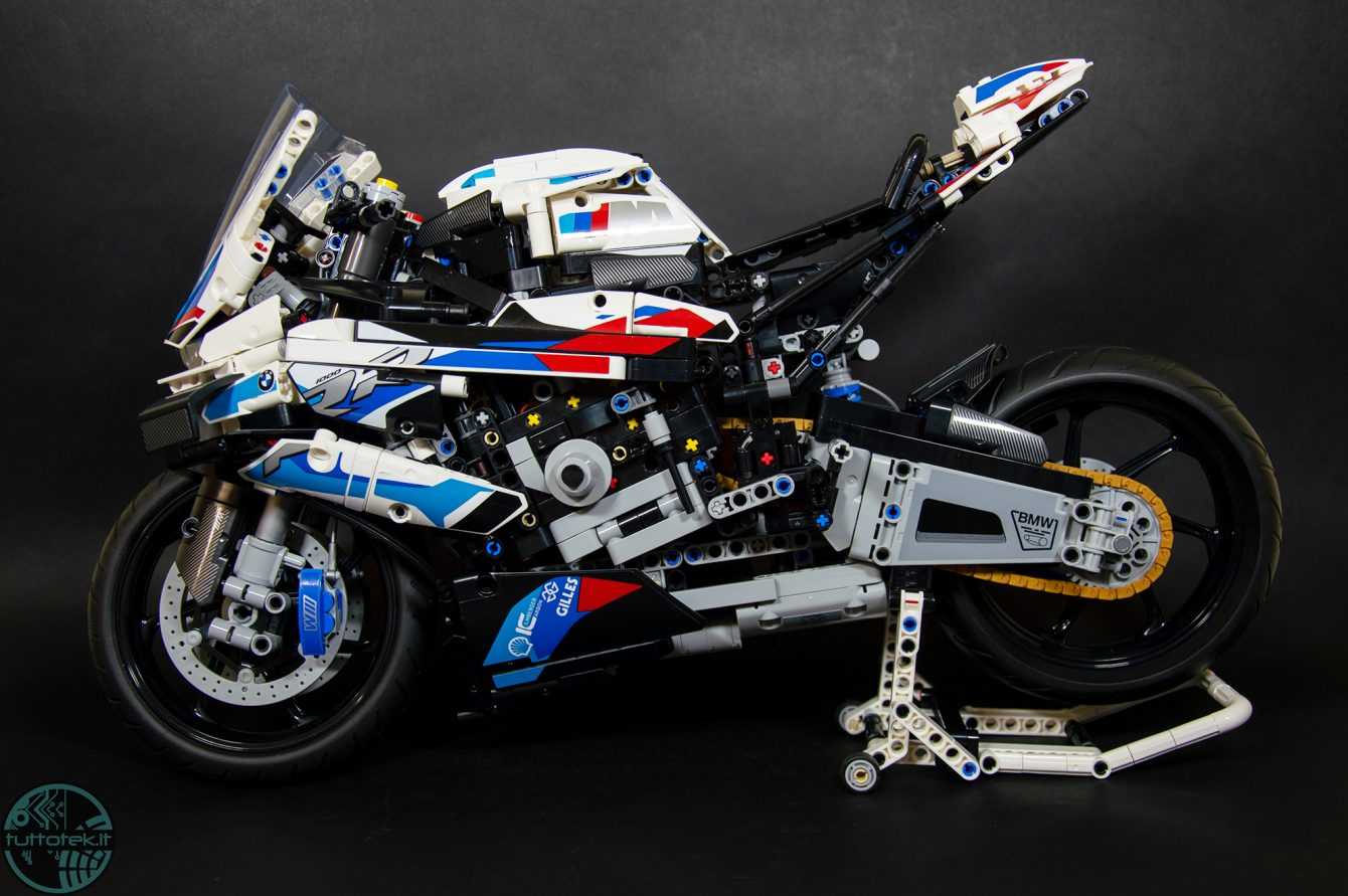 The BMW M 1000 RR arrives at the Lego Store in Milan