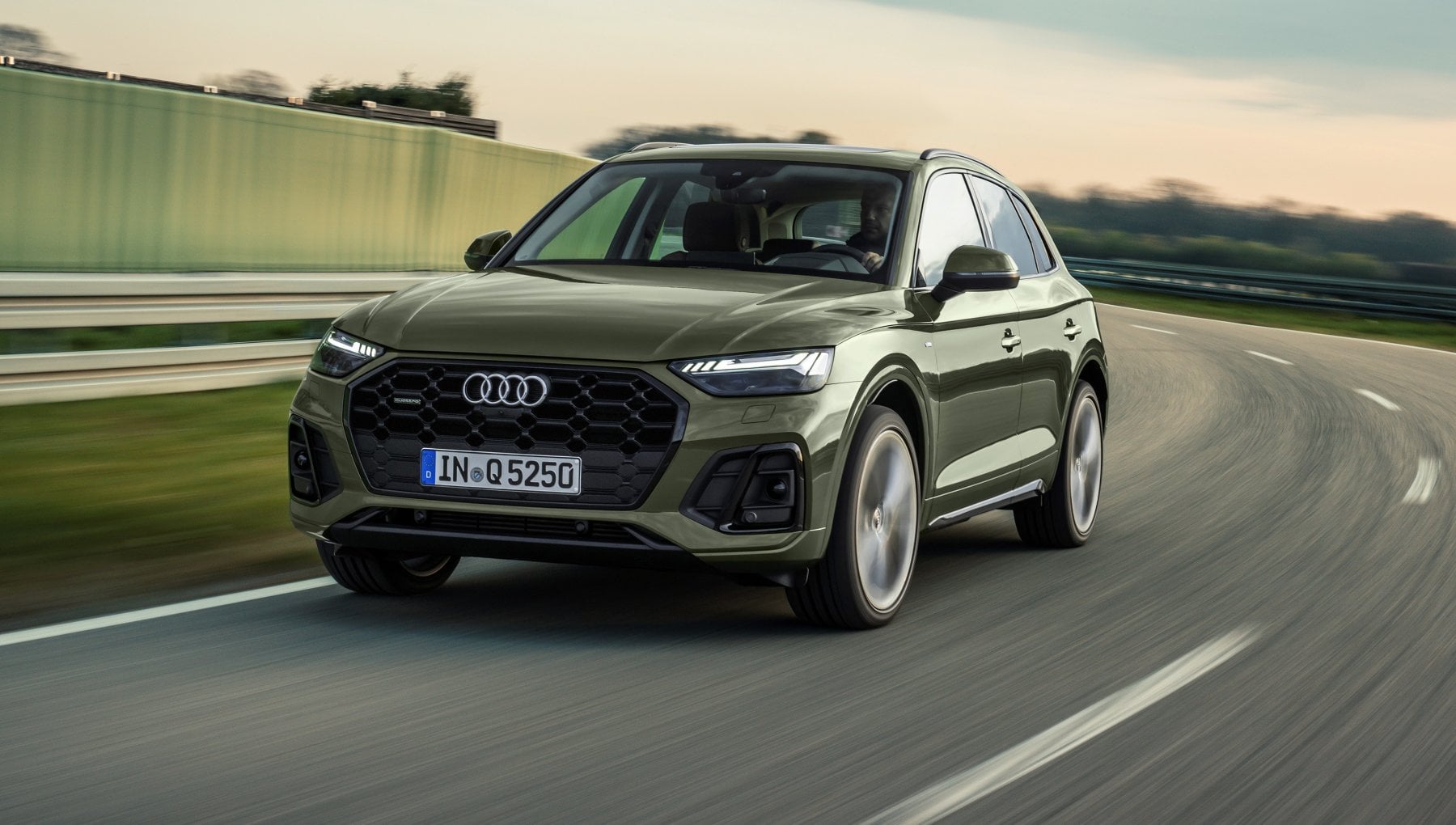 Audi Q5: a comparison with the competition