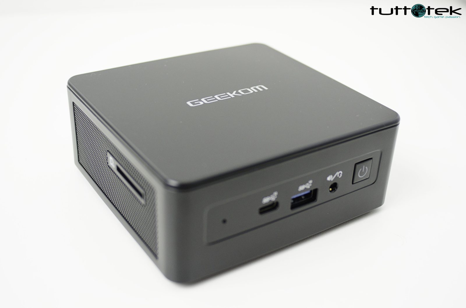GEEKOM Mini IT8 review: a simple and effective mini PC