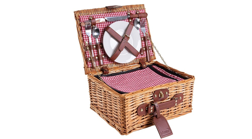 amazon summer 2023Wicker basket with picnic set for two by eGenuss min