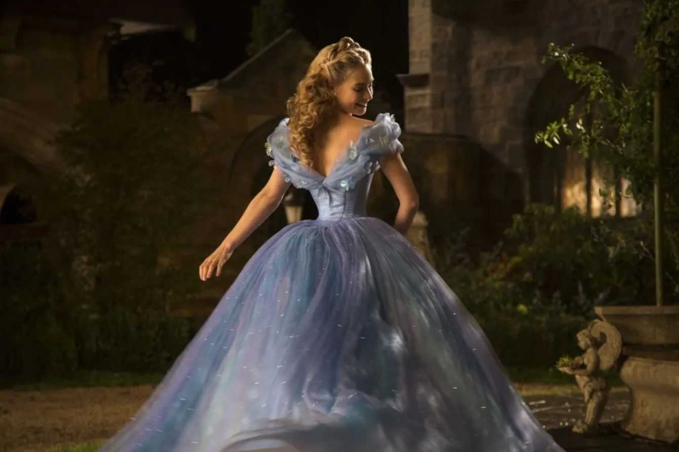 Cinderella: the princess returns in a horror version
