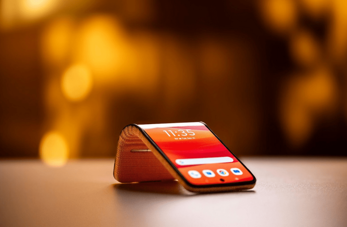 Motorola: the smartphone concept with adaptive display arrives