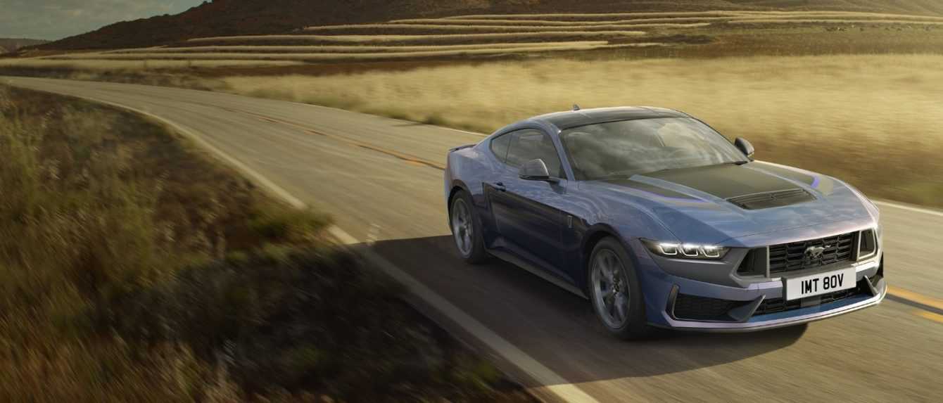 Ford continues with V8 petrol engines and develops them for Mustang