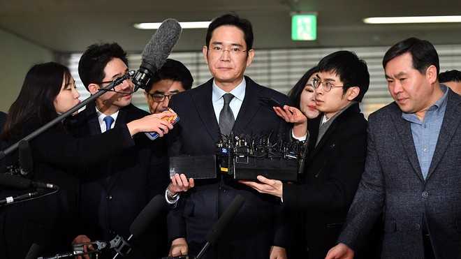 Samsung: President Lee Kun-Hee dies