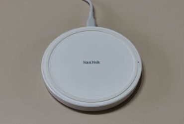 SanDisk Ixpand Wireless Charger Review: Fast and discreet