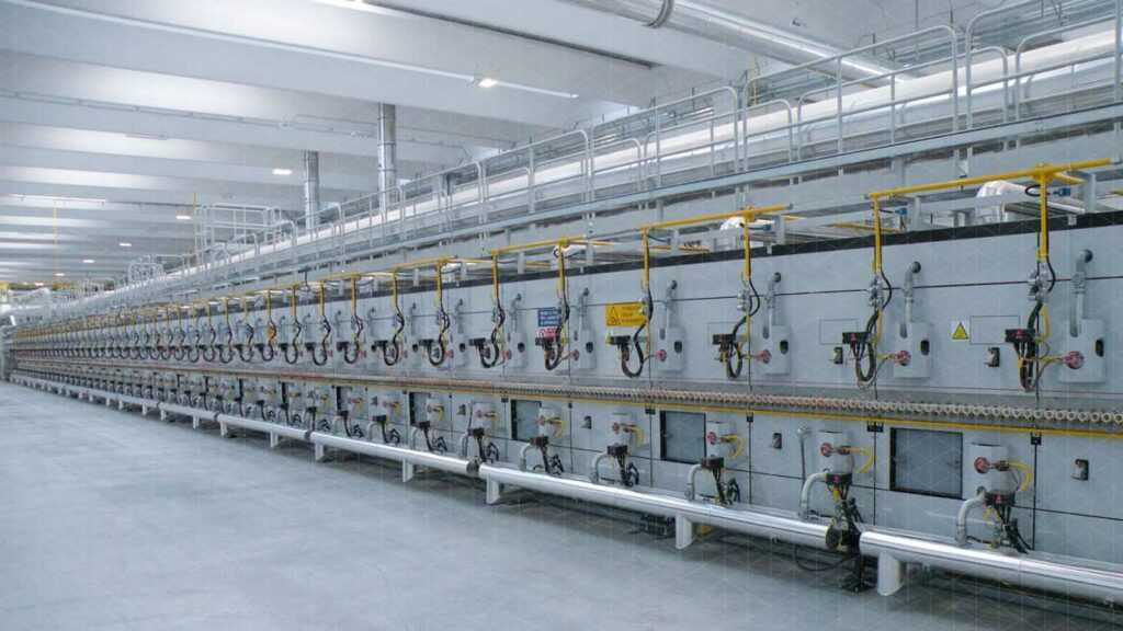 The thousand and more peculiarities of ceramics in the industrial field