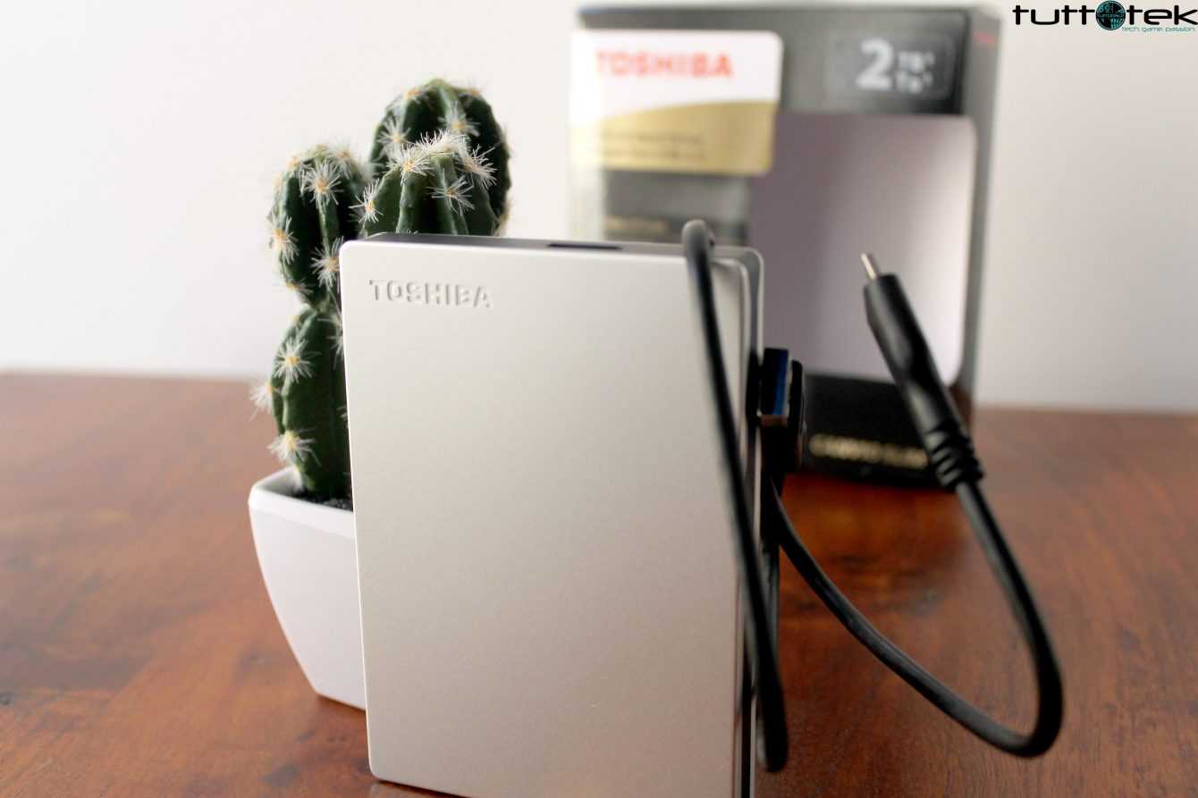 Toshiba Canvio Slim review: light and minimal