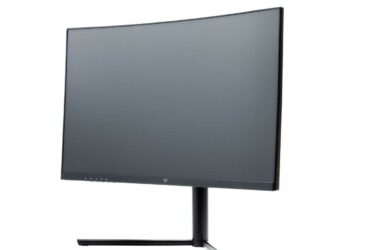 Itek monitors: curved and flat with resolution up to QHD