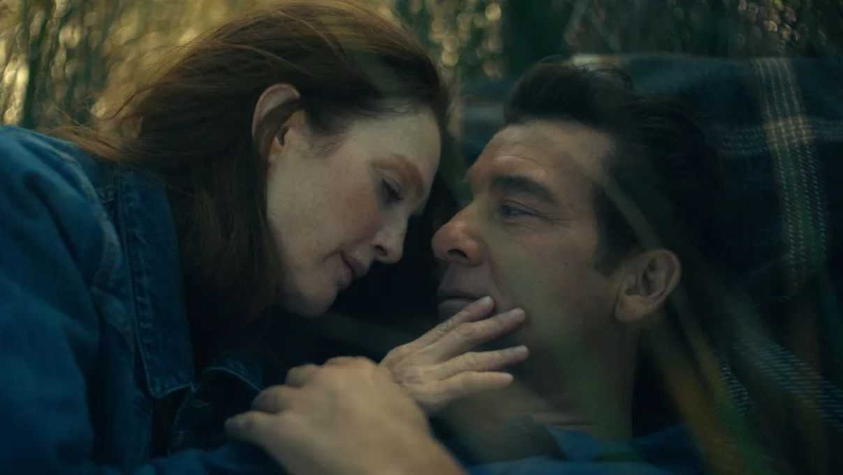 Lisey's Story: first photos of the series with Julianne Moore and Clive Owen