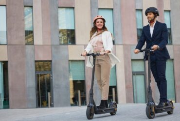 Segway-Ninebot presenta il nuovo monopattino elettrico MAX G30E II thumbnail