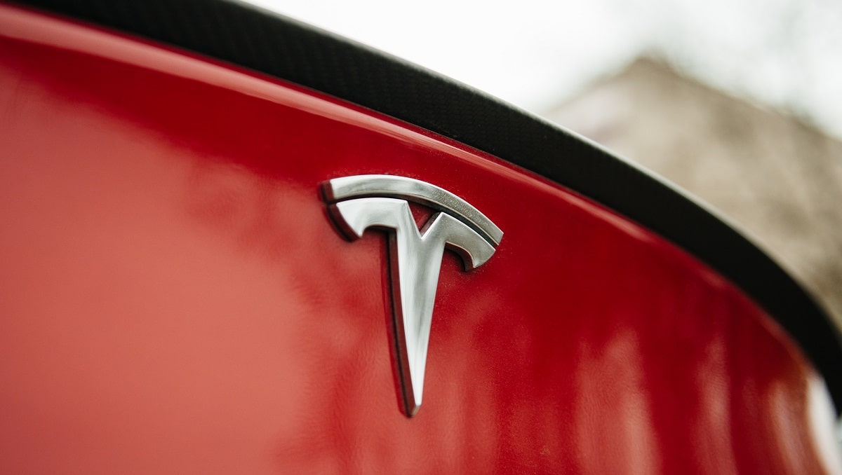Tesla registra risultati da record nel secondo trimestre del 2021 thumbnail