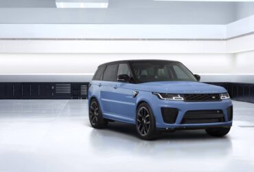 Range Rover Sport SVR Ultimate Edition: l'ultima creatura di Land Rover thumbnail