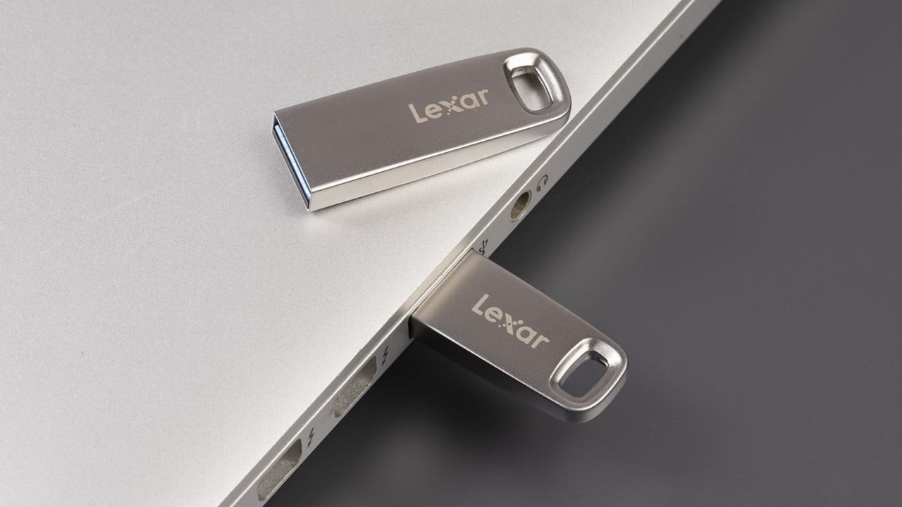 Lexar JumpDrive M45, la chiavetta USB Flash perfetta per il ritorno dalle vacanze thumbnail