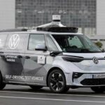 Volkswagen ID.Buzz, in test il minivan elettrico a guida autonoma thumbnail