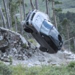 Range Rover Sport SVR: quell’epico inseguimento nell'ultimo film di James Bond thumbnail