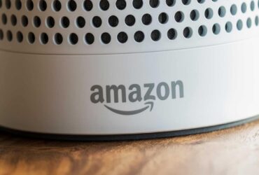 Amazon sta lavorando a un Echo da muro, una soundbar e un dispositivo auto thumbnail