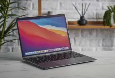 MacBook Air: nuova versione più potente in arrivo nel 2022? thumbnail