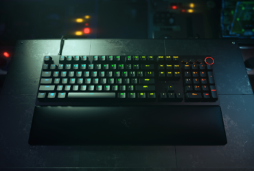 Razer Huntsman V2: la tastiera più veloce del web thumbnail