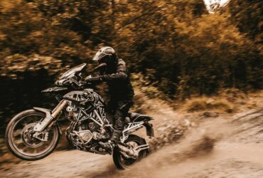 Triumph Tiger 1200: il prototipo è impegnato negli ultimi collaudi thumbnail