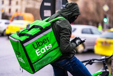 Uber Eats: arrivano nuove funzioni per la sicurezza dei rider thumbnail