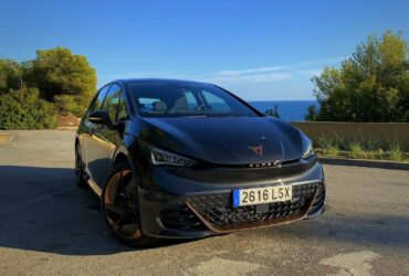 CUPRA Born, la nostra prova: la prima compatta sportiva elettrica? thumbnail