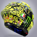 GP Emilia-Romagna 2021, Valentino Rossi saluta i fans con un casco dedicato thumbnail