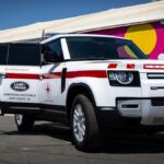 Land Rover e il Defender Hard Top supportano la Croce Rossa thumbnail