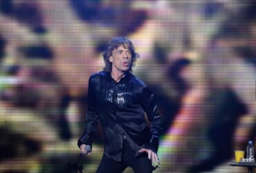 Il robot Spot imita le movenze di Mick Jagger dei Rolling Stones thumbnail