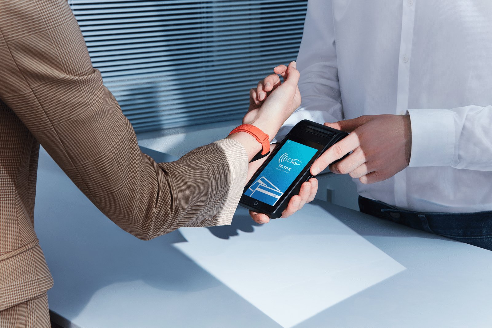 Xiaomi Mi Smart Band 6 NFC arriva ufficialmente in Italia thumbnail