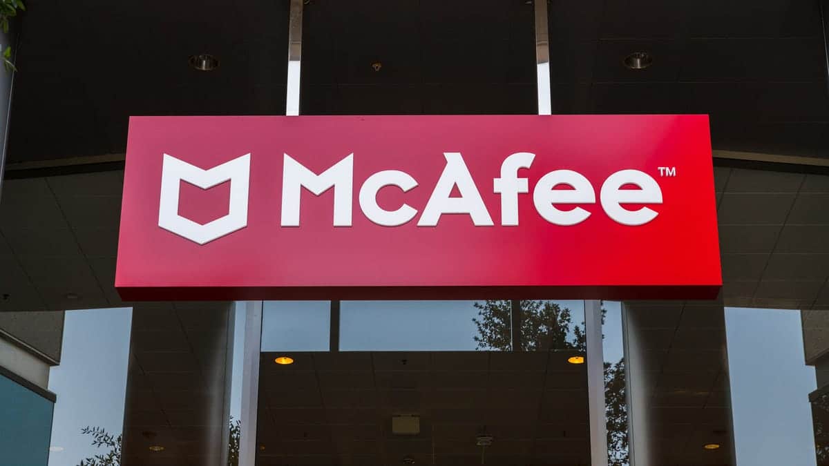 McAfee acquistata per 14 miliardi di dollari thumbnail