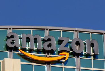 Amazon avrebbe nascosto i casi di Covid-19 tra i lavoratori: scatta la multa thumbnail