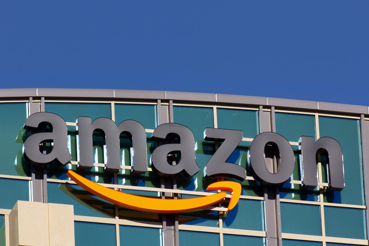 Amazon avrebbe nascosto i casi di Covid-19 tra i lavoratori: scatta la multa thumbnail