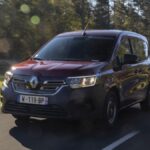 Renault svela il Kangoo Van E-TECH Electric e alza l'asticella dei piccoli furgoni EV thumbnail