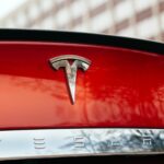 Tesla: i nuovi modelli mancano di porte USB, c’entra la crisi dei chip? thumbnail