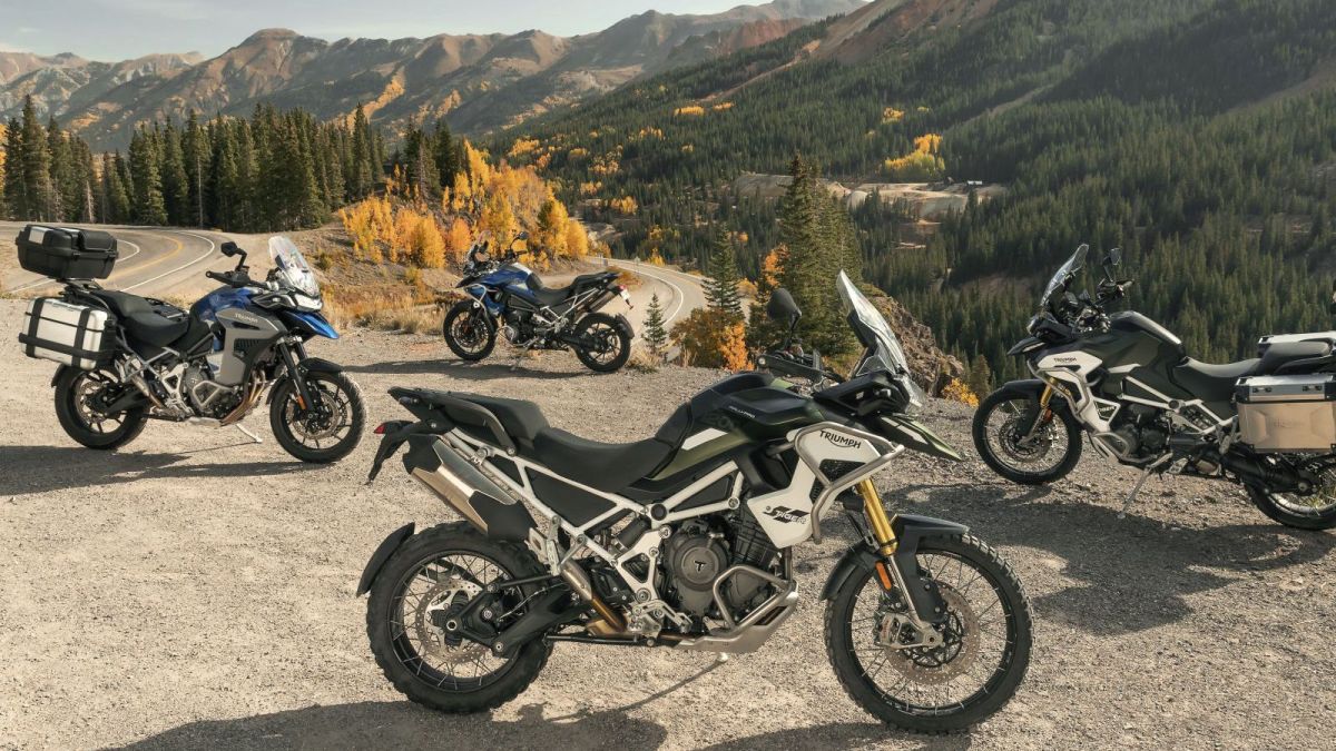 Triumph Tiger 1200, ufficiale la nuova adventure che sfida la BMW R125GS thumbnail