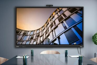 Lenovo ThinkVision, monitor pensati per il lavoro di squadra thumbnail