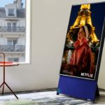 Samsung annuncia la partnership Netflix per Emily in Paris thumbnail
