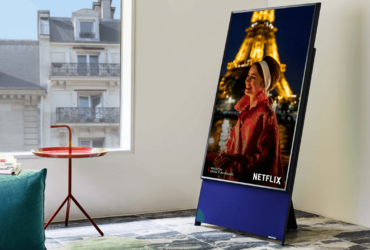 Samsung annuncia la partnership Netflix per Emily in Paris thumbnail