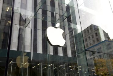 Apple da record: l'azienda vola verso quota 3.000 miliardi di dollari di capitalizzazione thumbnail