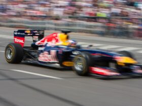 Verstappen vince il GP di Abu Dhabi e il Mondiale di Formula 1: Hamilton secondo thumbnail