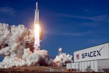 SpaceX sarebbe a rischio fallimento, parola di Elon Musk thumbnail