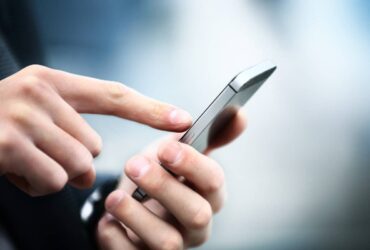 Lo smartphone è sempre più utilizzato per acquistare polizze assicurative online thumbnail