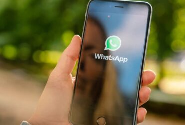 WhatsApp: la nuova funzione Community disponibile in beta su iPhone thumbnail