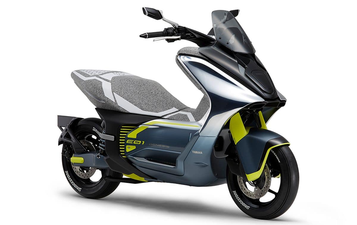 Yamaha, in arrivo due scooter elettrici il prossimo anno thumbnail