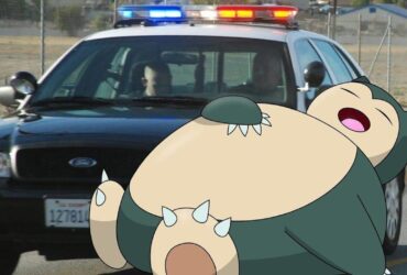 I poliziotti catturano Snorlax e ignorano una rapina thumbnail