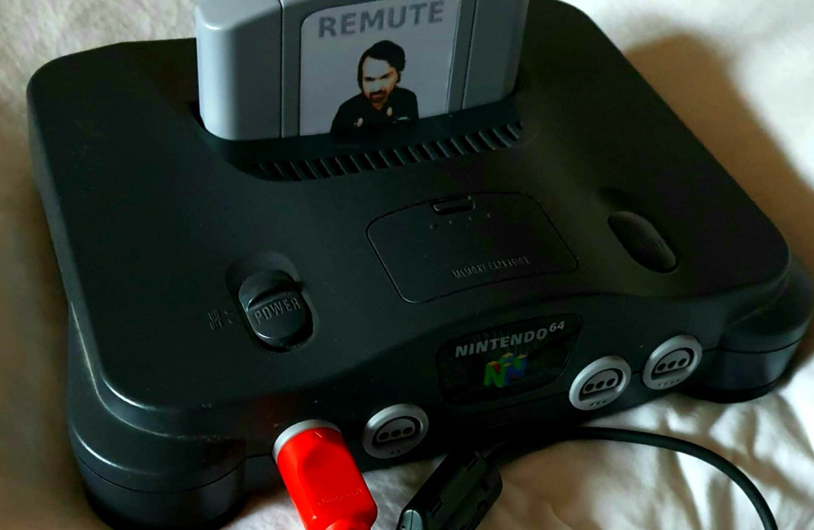 Remute pubblicherà un nuovo album sotto forma di cartuccia per Nintendo 64 thumbnail