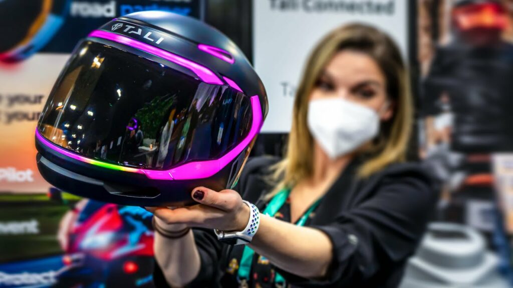 The Tali smart helmet at CES 2022: safety, innovation and style