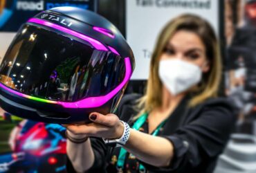 Il casco smart Tali al CES 2022: sicurezza, innovazione e stile thumbnail