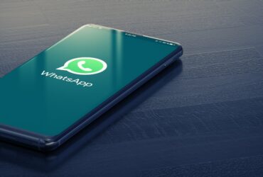 Novità per WhatsApp: si testa la possibilità di riprodurre  vocali al di fuori delle chat thumbnail